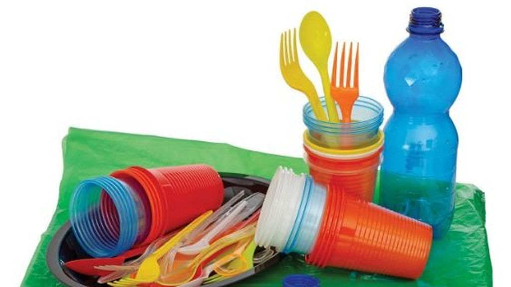 España prohibirá los plásticos de un solo uso desde el año próximo