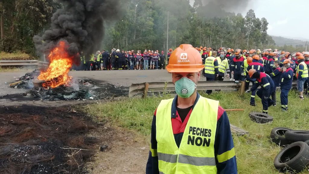 Emilio, durante las protestas de este martes en los accesos de Alcoa