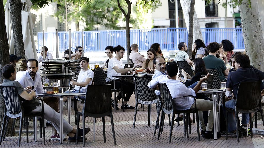 Cuatro de cada diez terrazas inspeccionadas en Madrid han sido multadas Cuatro de cada diez terrazas inspeccionadas en Madrid han sido multadas