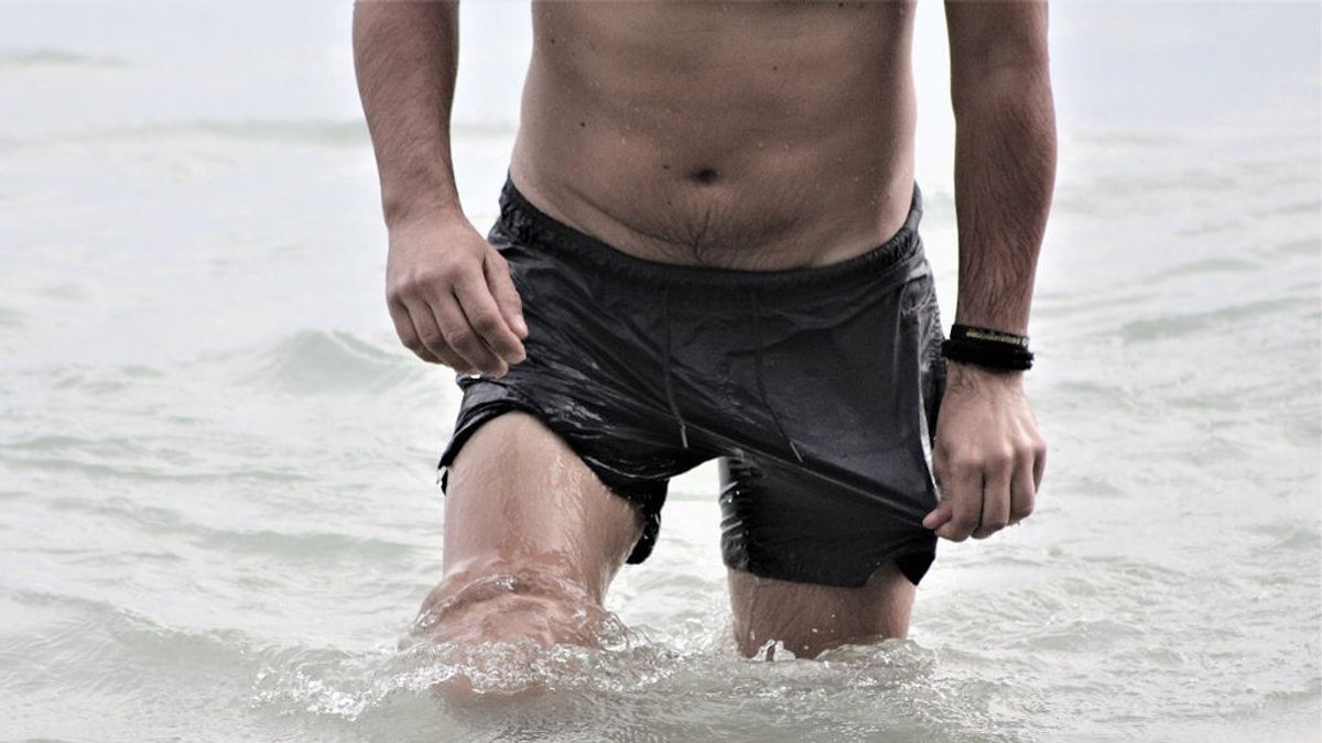 ¿Por qué es conveniente para los hombres usar bañadores sin rejilla?