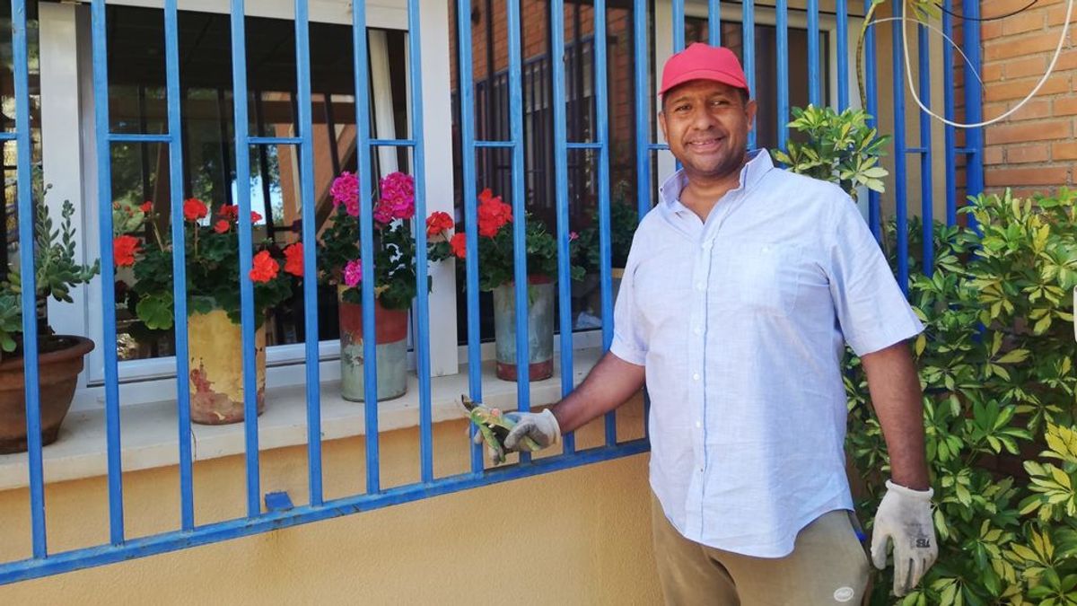 De vivir en la calle a jardinero:"El confinamiento me ha servido para salir del hoyo" De vivir en la calle a jardinero:"El confinamiento me ha servido para salir del hoyo"