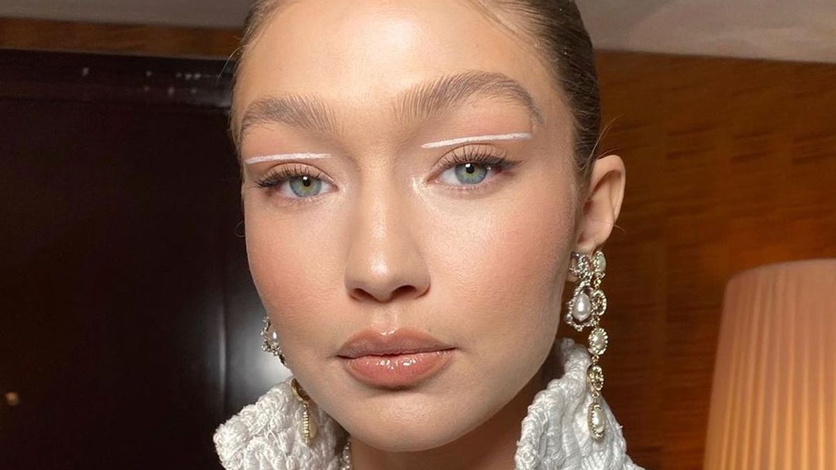'Eyeliner' blanco: el maquillaje más sorprendente del verano que ya llevan de Gigi Hadid a Blanca Suárez