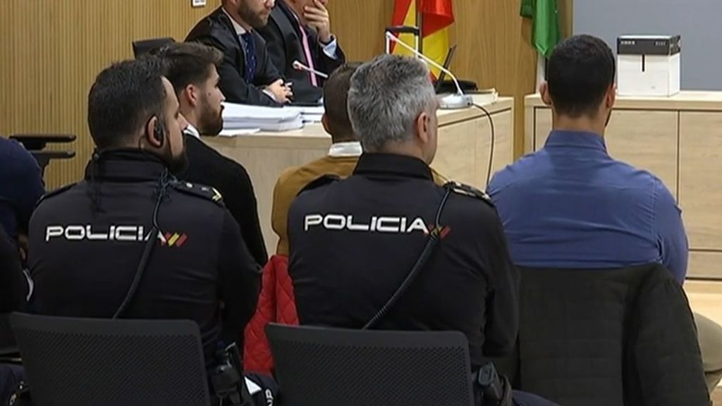 Cuatro miembros de la Manada, condenados a 18 meses de cárcel por abusos sexuales a la joven de Pozoblanco
