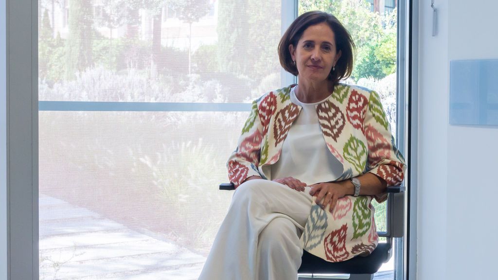 Beatriz Martín, directora de FAD, sobre los botellones: "Son una minoría irresponsable, no debemos culpabilizar a todos los jóvenes" Beatriz Martín, directora de FAD, sobre los botellones: "Son una minoría irresponsable, no debemos culpabilizar a todos los jóvenes"