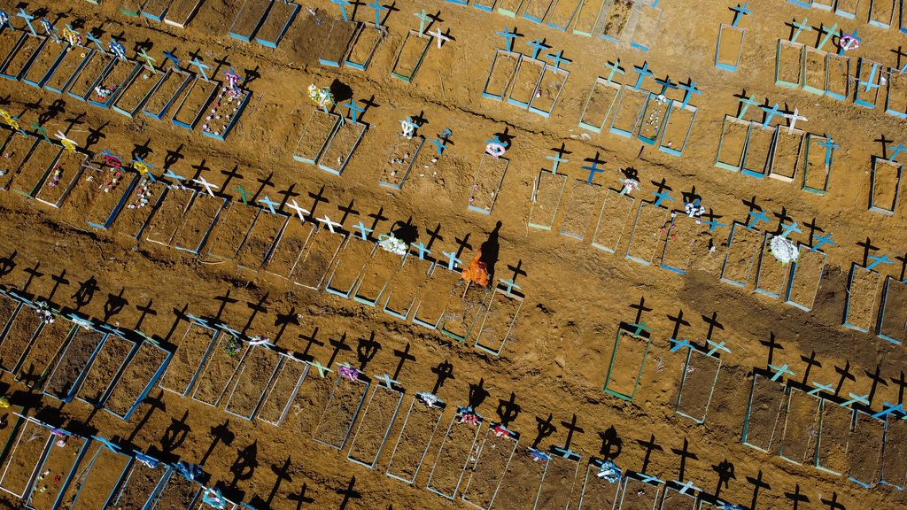 Brasil registra más de 34.000 muertes y ya es el tercero con más víctimas mortales, por delante de Italia Brasil registra más de 34.000 muertes y ya es el tercero con más víctimas mortales, por delante de Italia