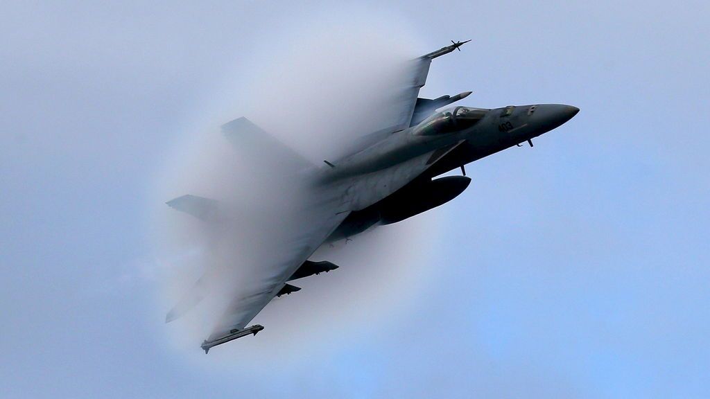 Estados Unidos bombardea posiciones de los talibán por primera vez desde la ruptura del alto el fuego Estados Unidos bombardea posiciones de los talibán por primera vez desde la ruptura del alto el fuego