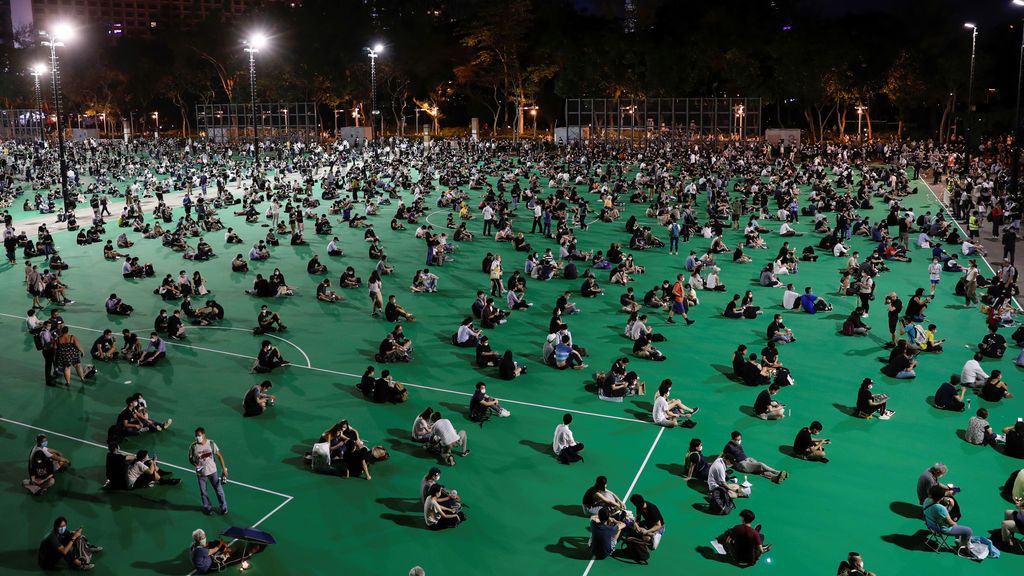 China: de asfixiar las protestas de Hong Kong a denunciar "el doble rasero" en las de Estados Unidos China: de asfixiar las protestas de Hong Kong a denunciar "el doble rasero" en las de Estados Unidos