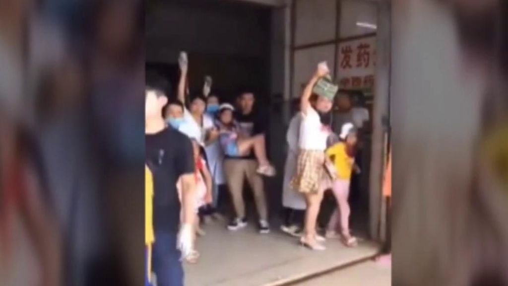 Ataque a una guardería en China: un hombre con un cuchillo deja 40 heridos, la mayoría de ellos niños