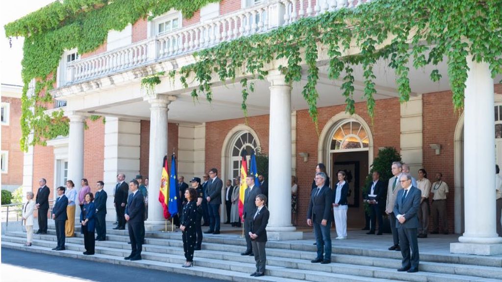 Minuto de silencio en Moncloa