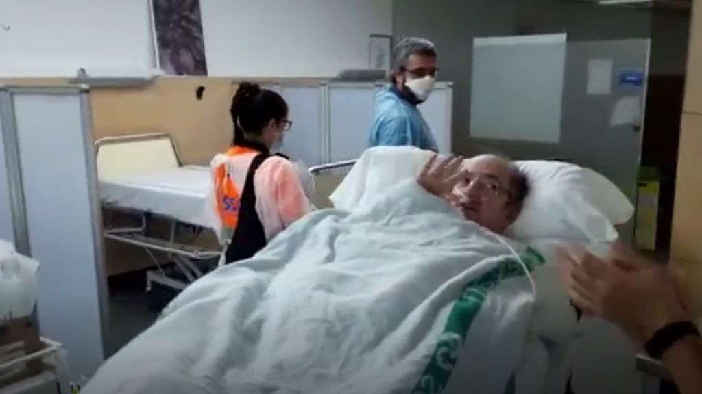 Un paciente sale de la UCI tras 90 días ingresado por coronavirus en Albacete