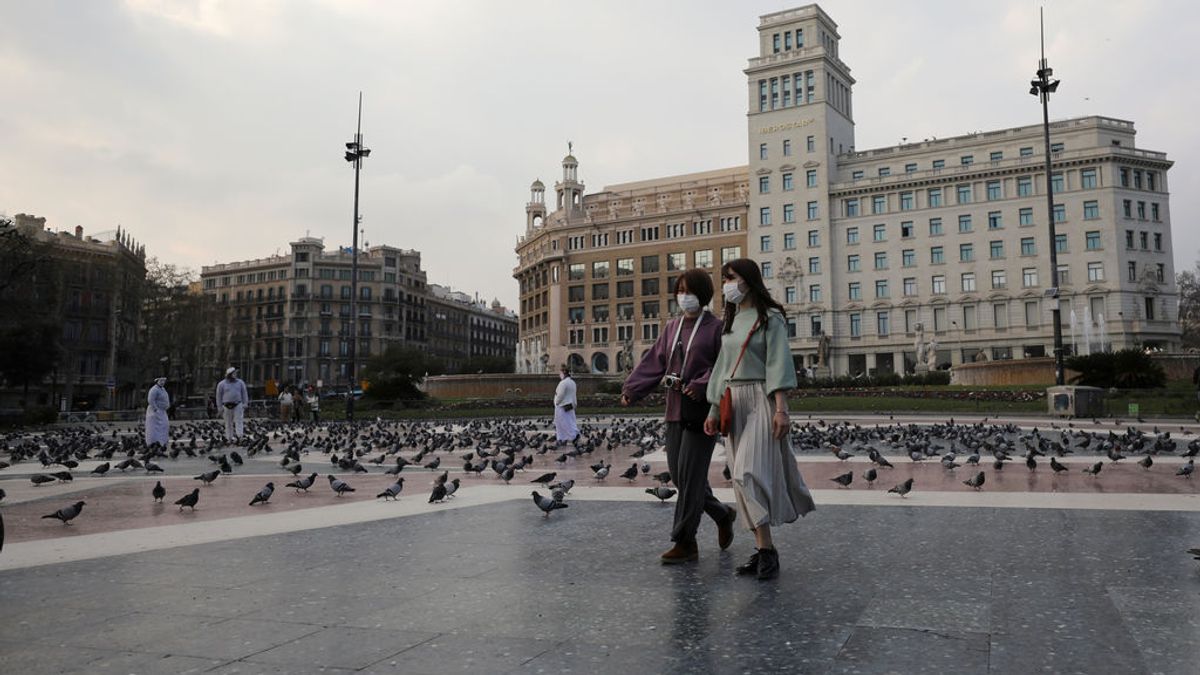 Cataluña prevé una segunda ola del coronavirus en octubre, aunque de menor gravedad Cataluña prevé una segunda ola del coronavirus en octubre, aunque de menor gravedad