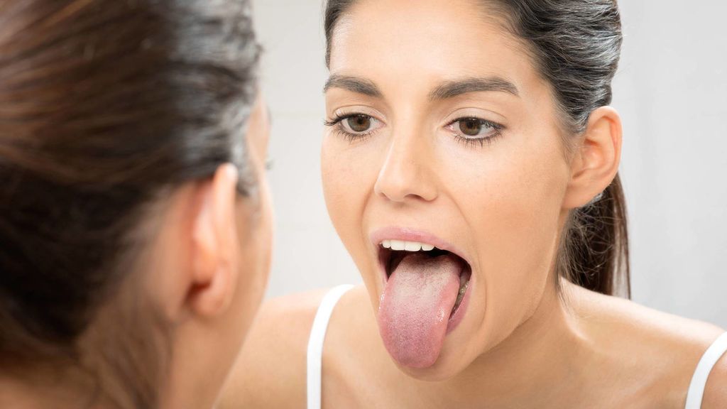 Tampoco será recomendable pasarse, en exceso, la lengua por los labios.