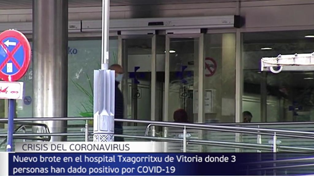 Tres casos de coronavirus en un hospital de Vitoria tras la operación de un paciente positivo