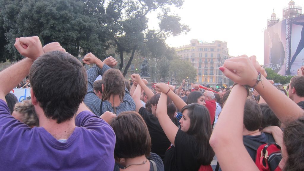 Condenado un mosso a dos años y cuatro meses de cárcel por lesiones en el desalojo del 15-M Condenado un mosso a dos años y cuatro meses de cárcel por lesiones en el desalojo del 15-M