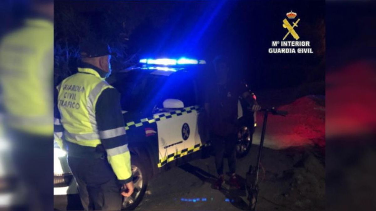 Interceptado borracho, de madrugada y circulando por una carretera nacional en su patinete Interceptado borracho, de madrugada y circulando por una carretera nacional en su patinete