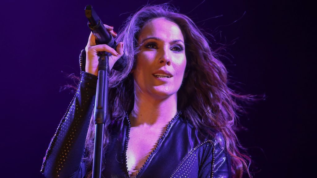 Alergia al sol, la enfermedad de la que Malú se ha protegido tras ser madre