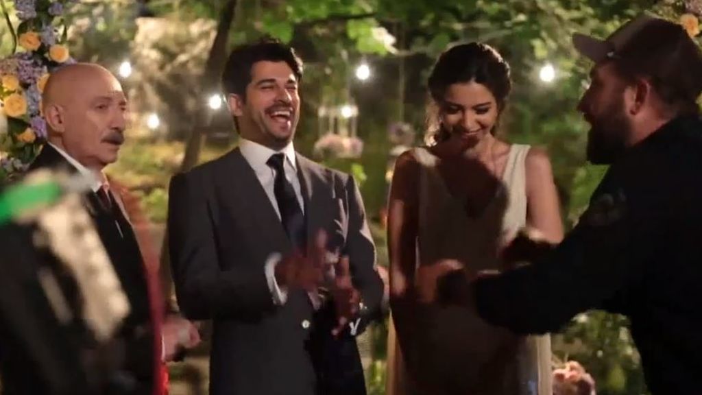 Burak Özcivit en un momento de la grabación