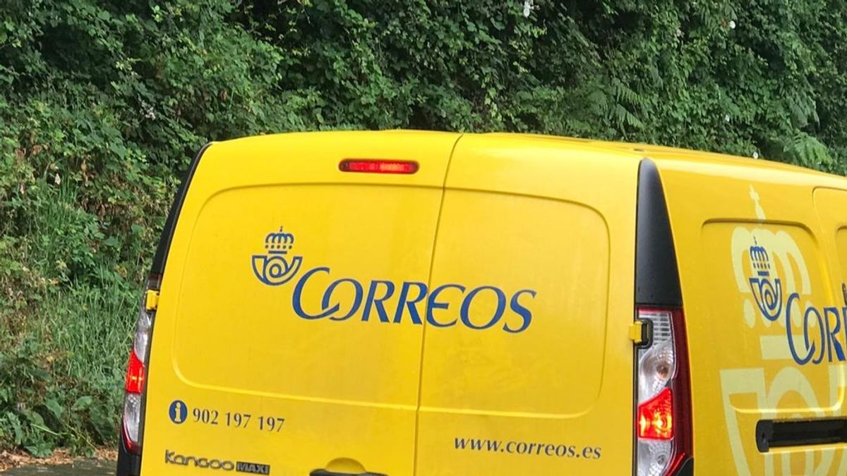 Los carteros no entrarán en domicilios, residencias ni hospitales para recoger el voto por correo en Galicia y Euskadi Los carteros no entrarán en domicilios, residencias ni hospitales para recoger el voto por correo en Galicia y Euskadi