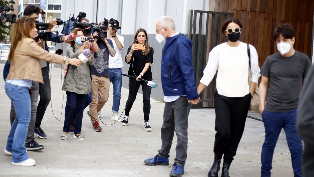 El último adiós a Rosa María Sardá: su hermano Xavier, Boris o Latre, en el tanatorio