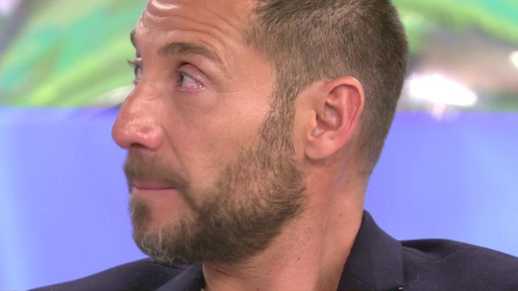 Antonio David Flores se emociona