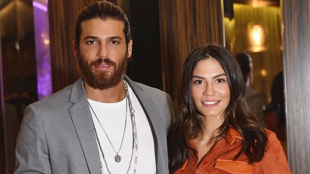 Can Yaman y y Demet Özdemir: todo lo que sabemos de su relación.