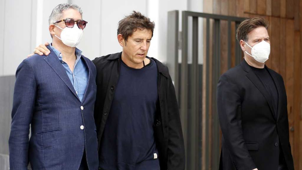 Boris Izaguirre, Manel Fuentes y Carlos Latre despiden a Rosa Maria Sardà en el tanatorio