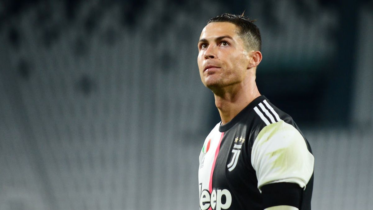 Cristiano cambia su forma de tirar penaltis y falla el primero en el regreso del fútbol Cristiano cambia su forma de tirar penaltis y falla el primero en el regreso del fútbol