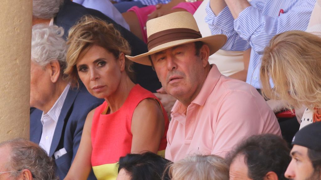 Agatha Ruiz de la Prada junto a Luismi