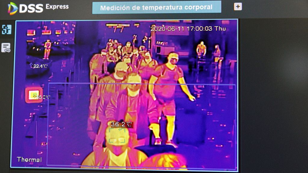 Un coronavirus de ida y vuelta: un centenar de contagiados desde América pese al mínimo histórico de vuelos Un coronavirus de ida y vuelta: un centenar de contagiados desde América pese al mínimo histórico de vuelos
