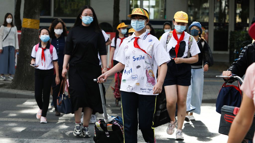 China registra 57 nuevos casos de coronavirus tras el brote detectado en un mercado de Pekín China registra 57 nuevos casos de coronavirus tras el brote detectado en un mercado de Pekín