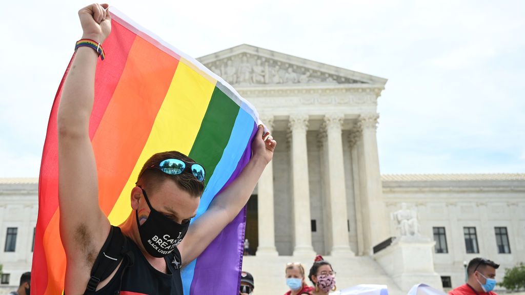El Supremo de Estados Unidos prohíbe los despidos por razones de orientación sexual El Supremo de Estados Unidos prohíbe los despidos por razones de orientación sexual