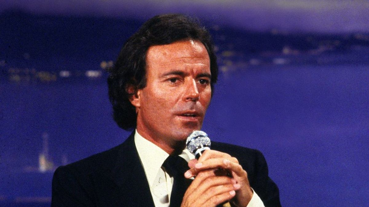 'Soy un truhán, soy un señor' cumple 43 años siendo la canción que mejor habla de Julio Iglesias 'Soy un truhán, soy un señor' cumple 43 años siendo la canción que mejor habla de Julio Iglesias