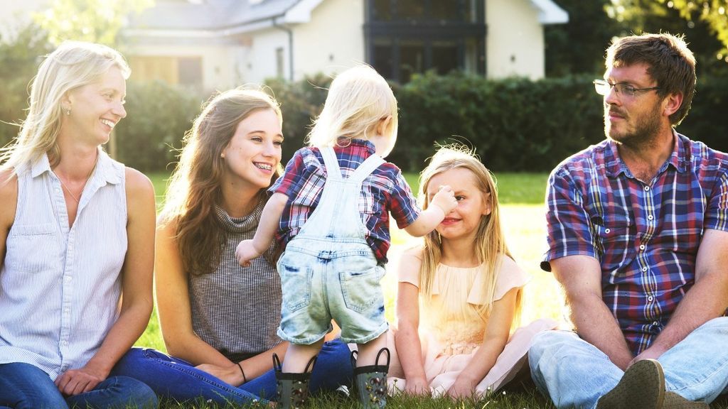 Además, te ayudará con el cuidado de los niños y las tareas del hogar.