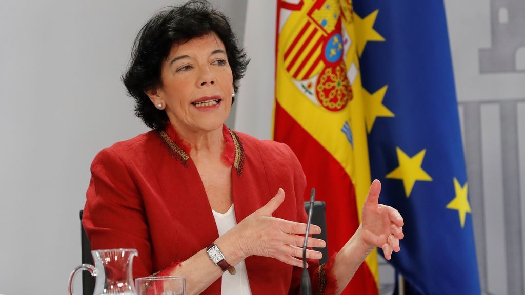 Educación entregará medio millón de dispositivos electrónicos a los alumnos de centros públicos y concertados Educación entregará medio millón de dispositivos electrónicos a los alumnos de centros públicos y concertados