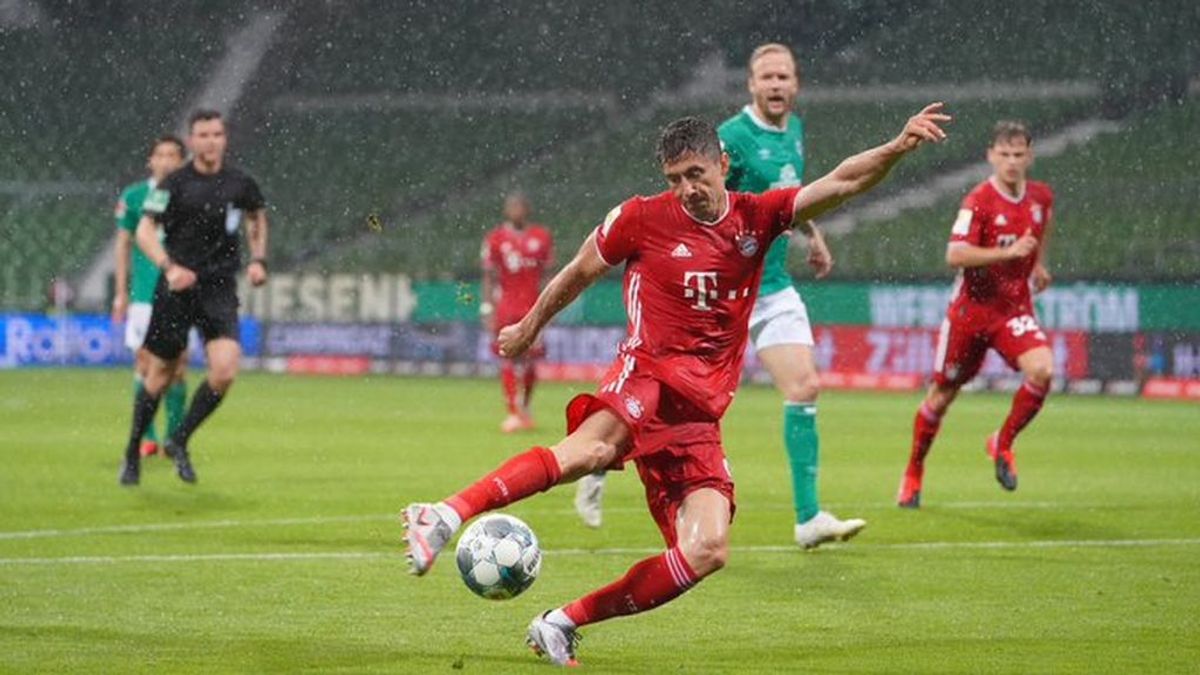 Momento del partido entre Werder Bremen y Bayern Munich