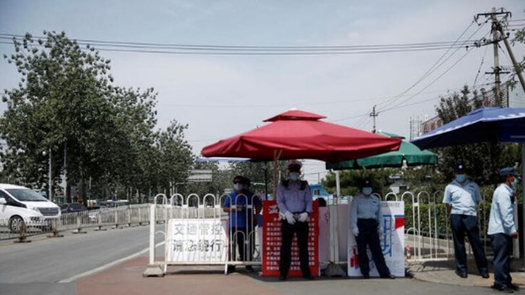 Beijing vuelve a cerrar por un nuevo brote de coronavirus