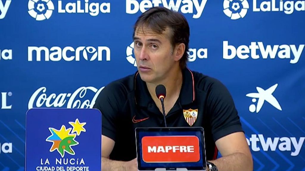 Lopetegui, en rueda de prensa.