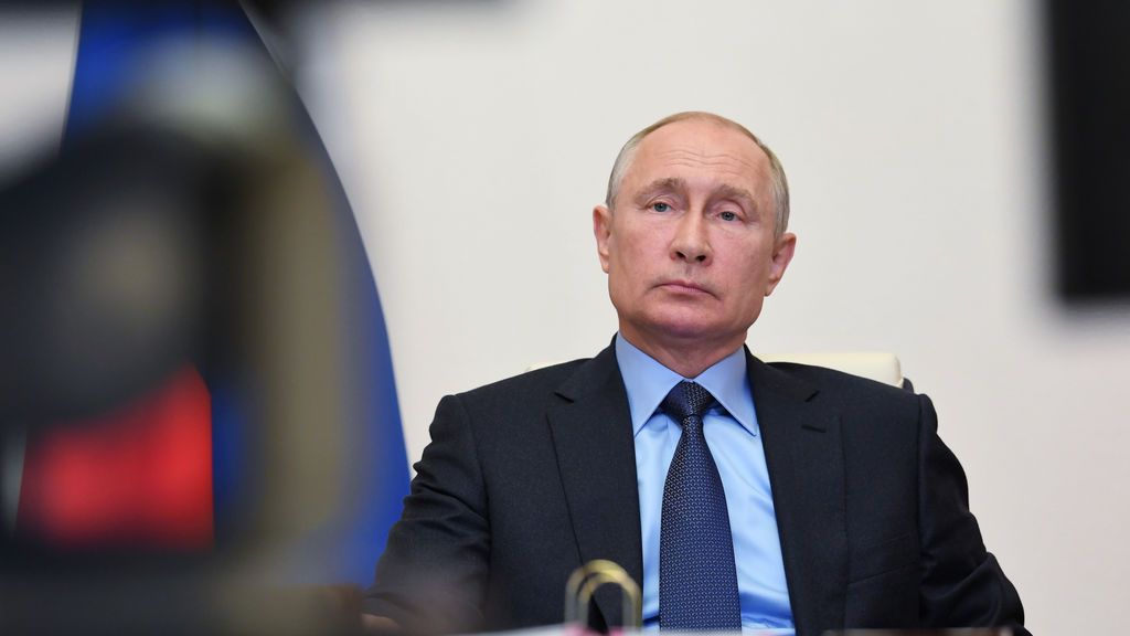 Putin instala un túnel desinfectante anticoronavirus en su residencia Putin instala un túnel desinfectante anticoronavirus en su residencia