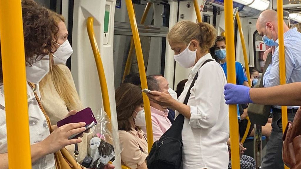Pasajeros del metro