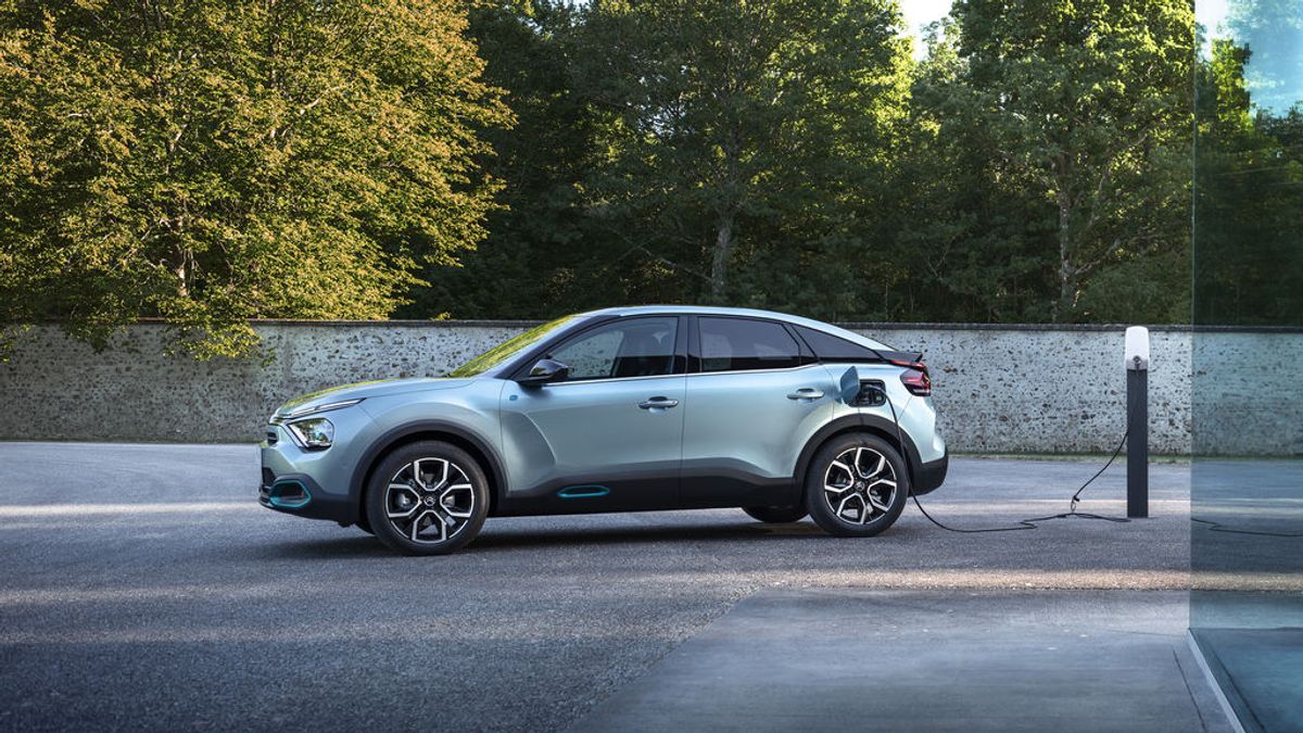 Coche de la semana: Madrileño y eléctrico, el nuevo Citroën C4 renace en Villaverde Coche de la semana: Madrileño y eléctrico, el nuevo Citroën C4 renace en Villaverde