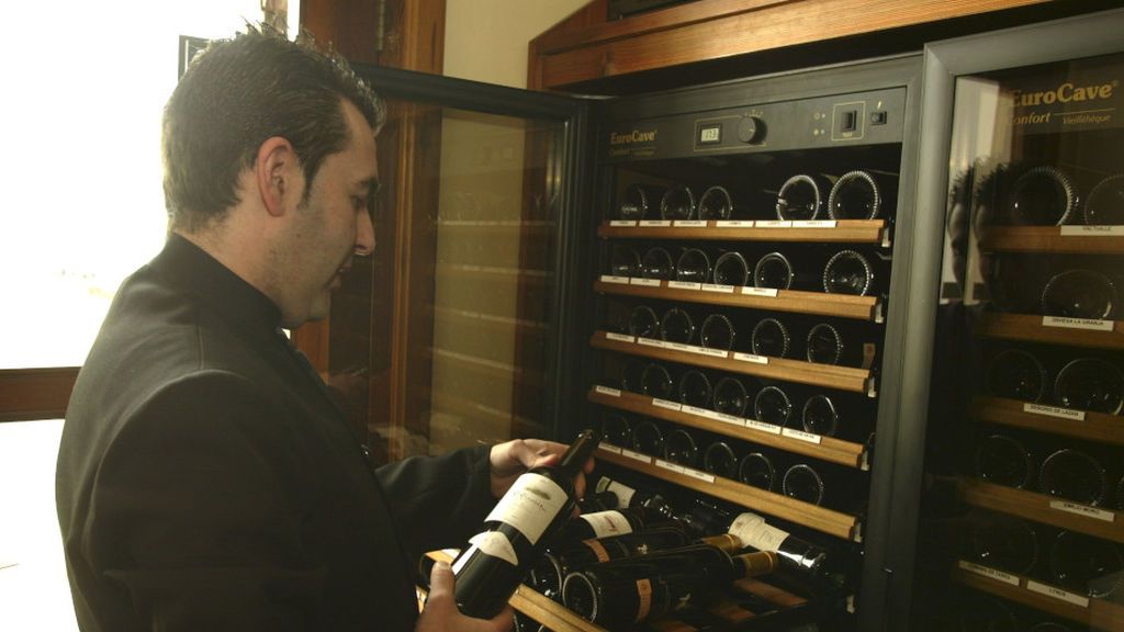 Neveras para vinos: claves para elegirla bien