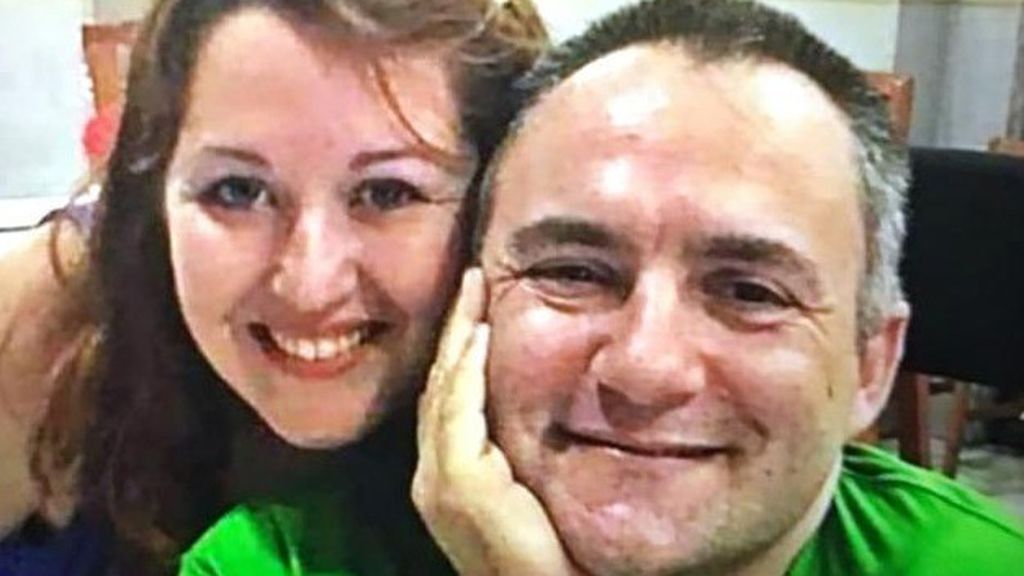 El hijo menor de la acusada del crimen de su marido discapacitado confiesa su participación El hijo menor de la acusada del crimen de su marido discapacitado confiesa su participación