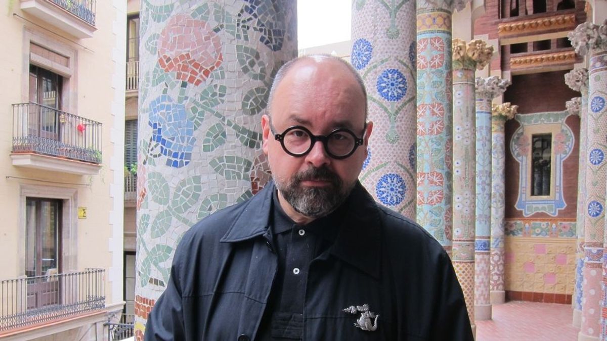 Muere a los 55 años el escritor Carlos Ruiz Zafón Muere a los 55 años el escritor Carlos Ruiz Zafón