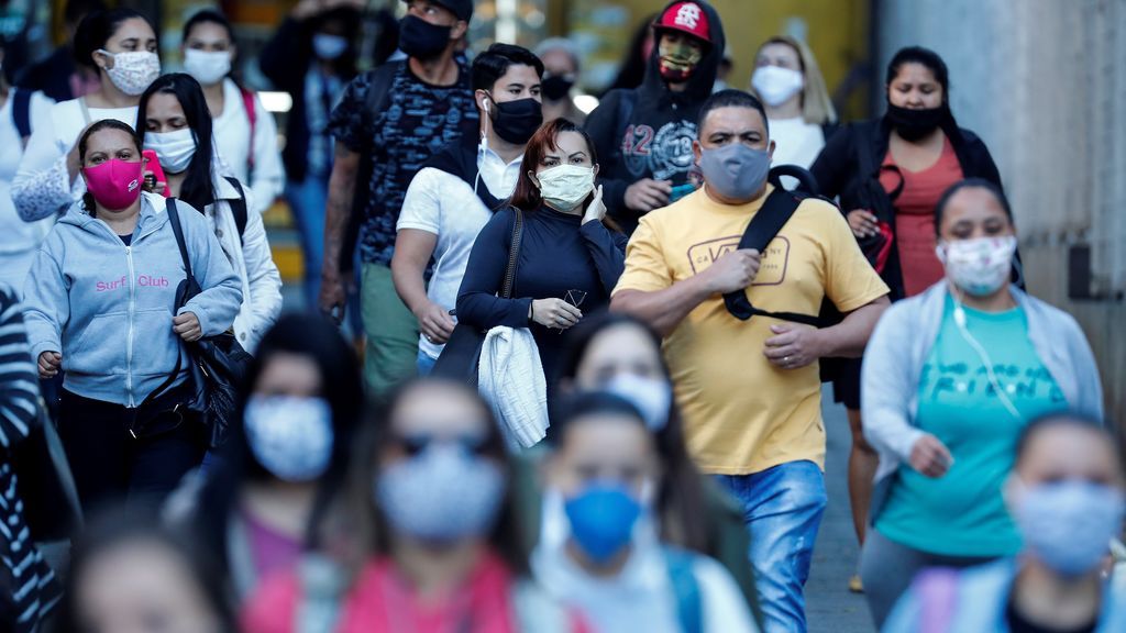 Brasil supera el millón de casos de COVID-19 y se acerca a los 50.000 fallecidos Brasil supera el millón de casos de COVID-19 y se acerca a los 50.000 fallecidos