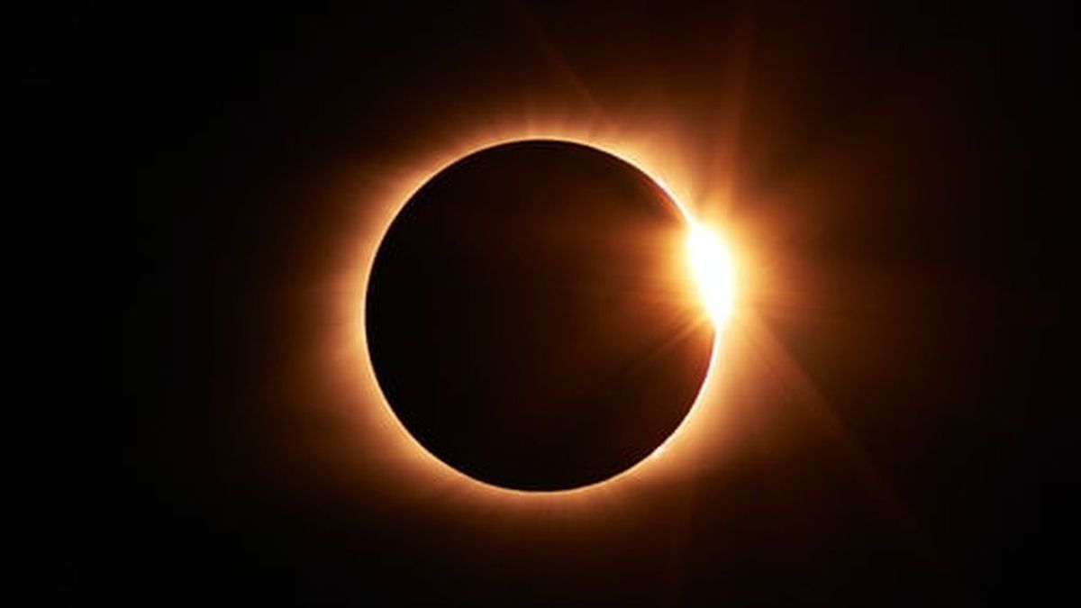 Cuenta atrás para el eclipse solar anular: hora y lugar para ver el anillo de fuego