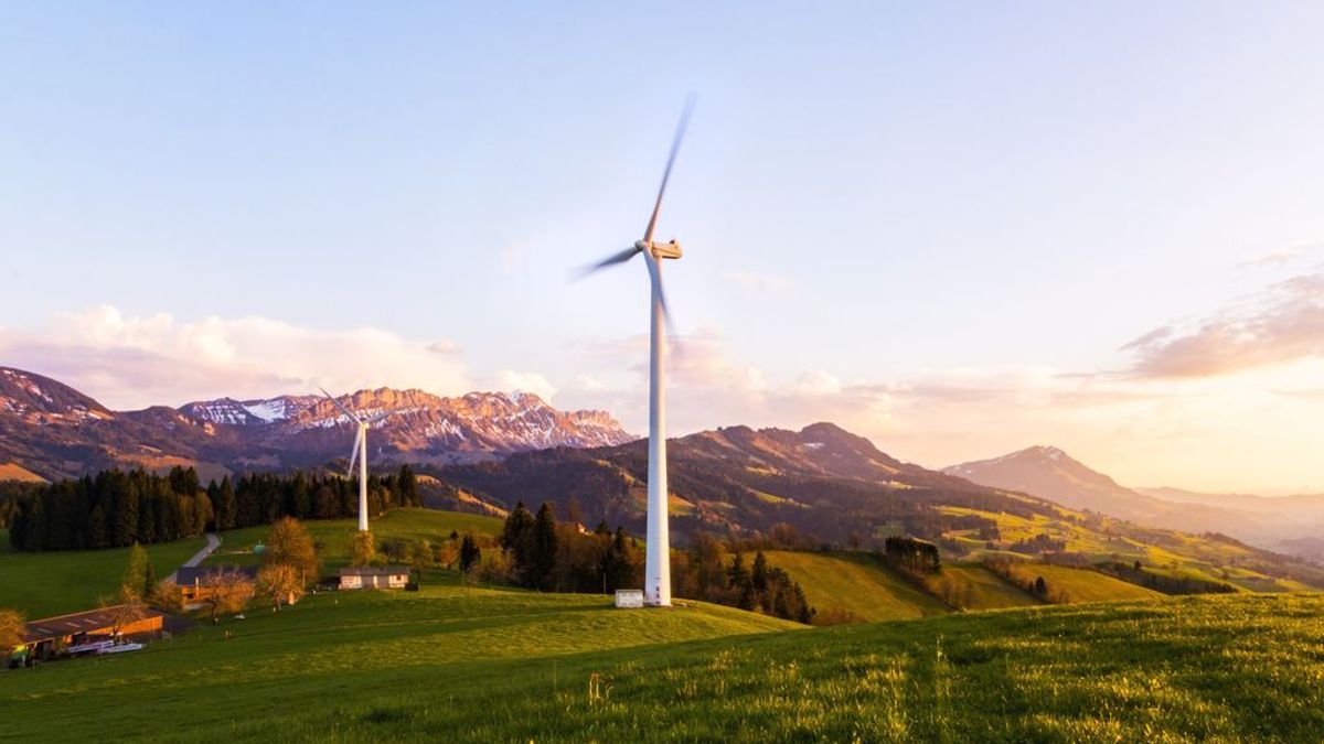 Empleo en las energías renovables, un sector que ayuda al medioambiente