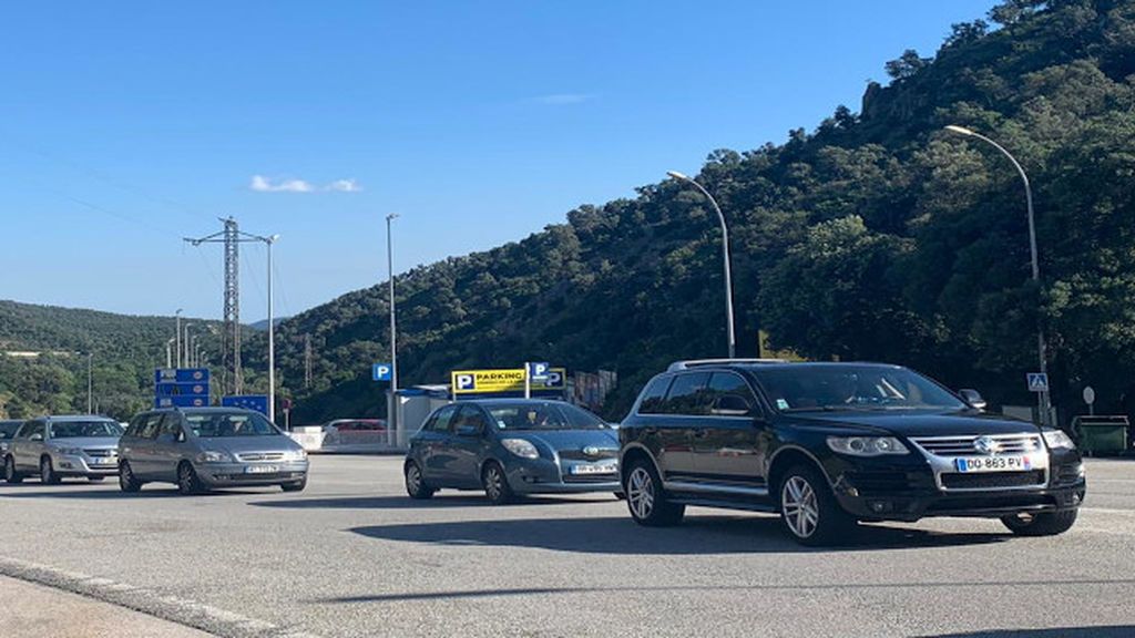 Tráfico fluido, pocos vuelos y tranquilidad en la frontera con Francia en el primer día de la nueva normalidad Tráfico fluido, pocos vuelos y tranquilidad en la frontera con Francia en el primer día de la nueva normalidad