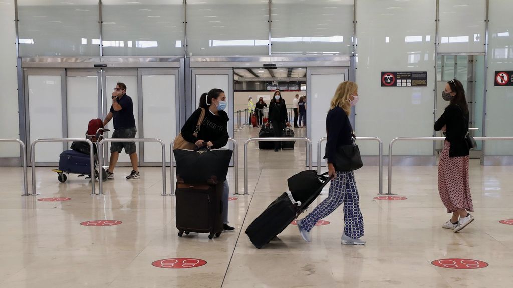 Denuncian la prohibición de embarcar a algunos viajeros británicos desde Reino Unido para viajar a España