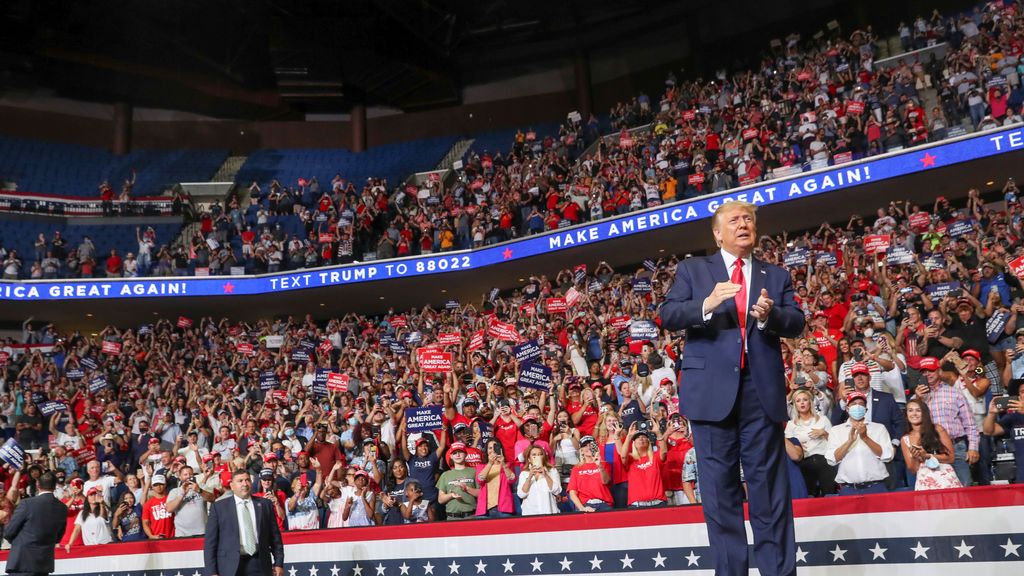 Trump "pincha" en el primer mitin post coronavirus en Oklahoma Trump "pincha" en el primer mitin post coronavirus en Oklahoma