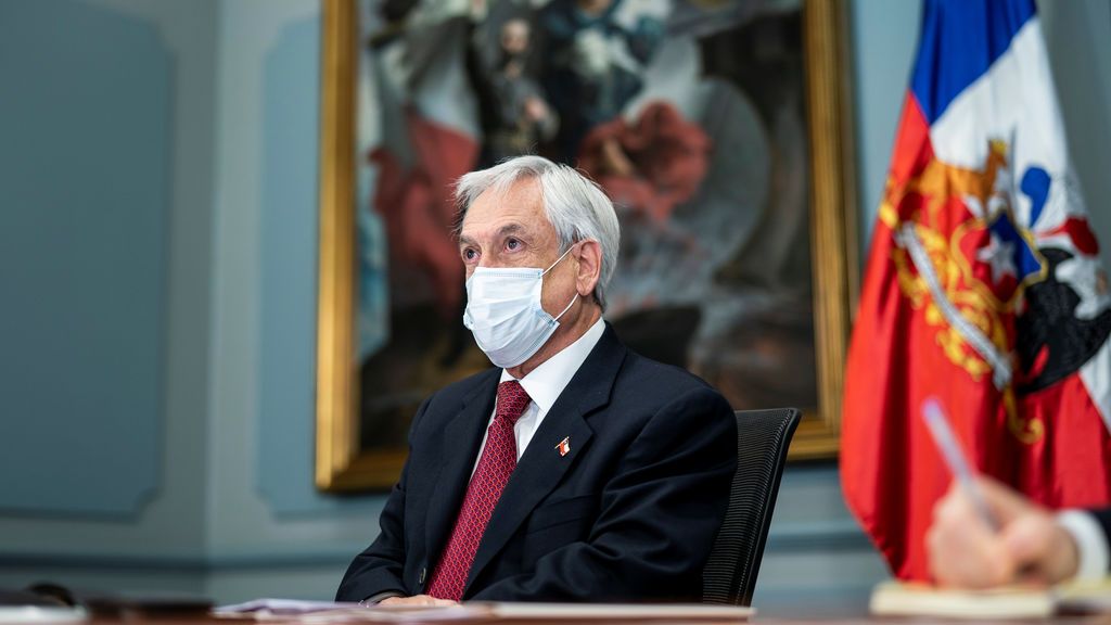 Chile suma los casos sospechosos de Covid-19 sin test y se disparan las victimas Chile suma los casos sospechosos de Covid-19 sin test y se disparan las victimas